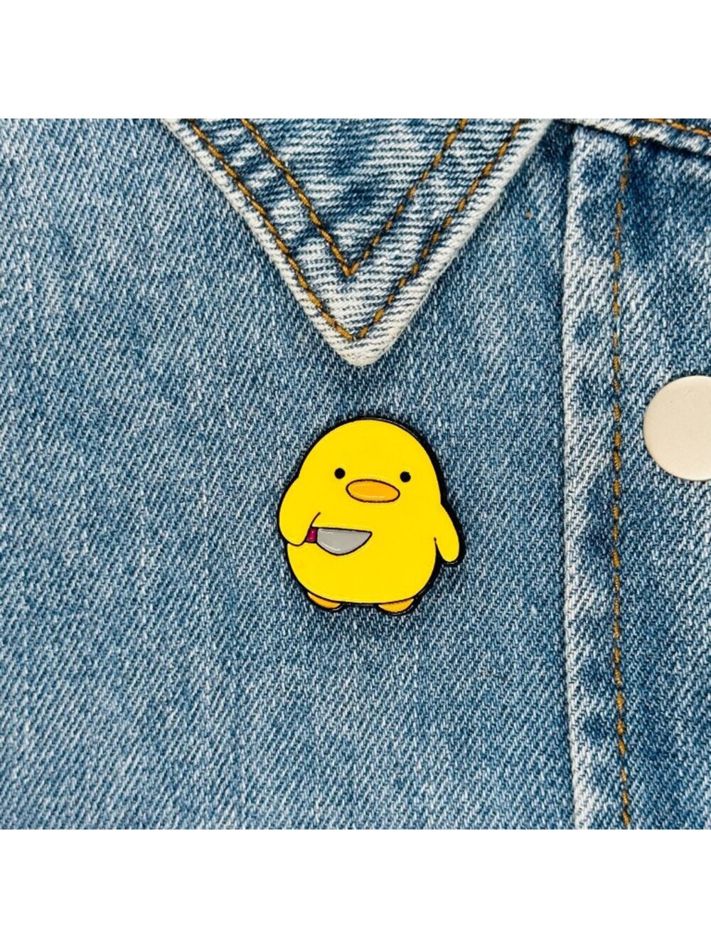 ⭐Cute Yellow Duck Chick With Knife Enamel Pin Badge Animal Brooch Yellow Oz New